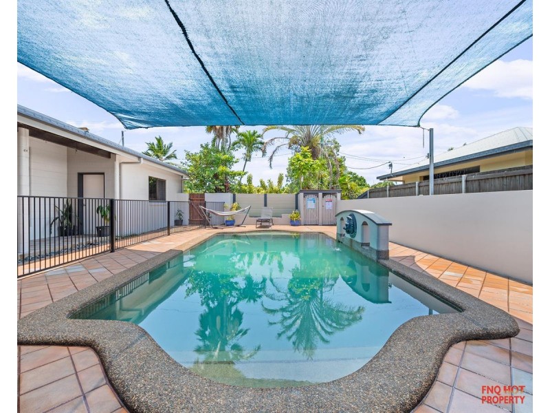 /9 Centaur Street, Trinity Park QLD 4879