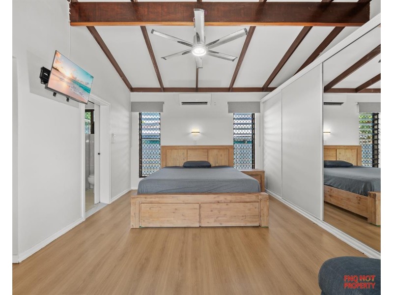 /9 Centaur Street, Trinity Park QLD 4879
