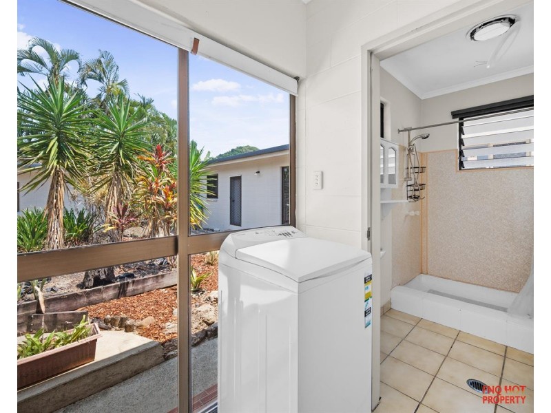 /9 Centaur Street, Trinity Park QLD 4879