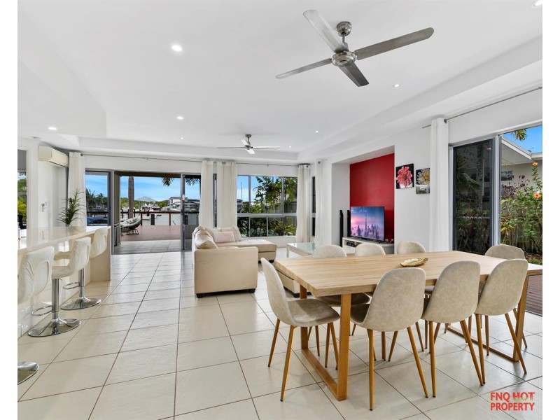 /61 Harbour Drive, Trinity Park QLD 4879