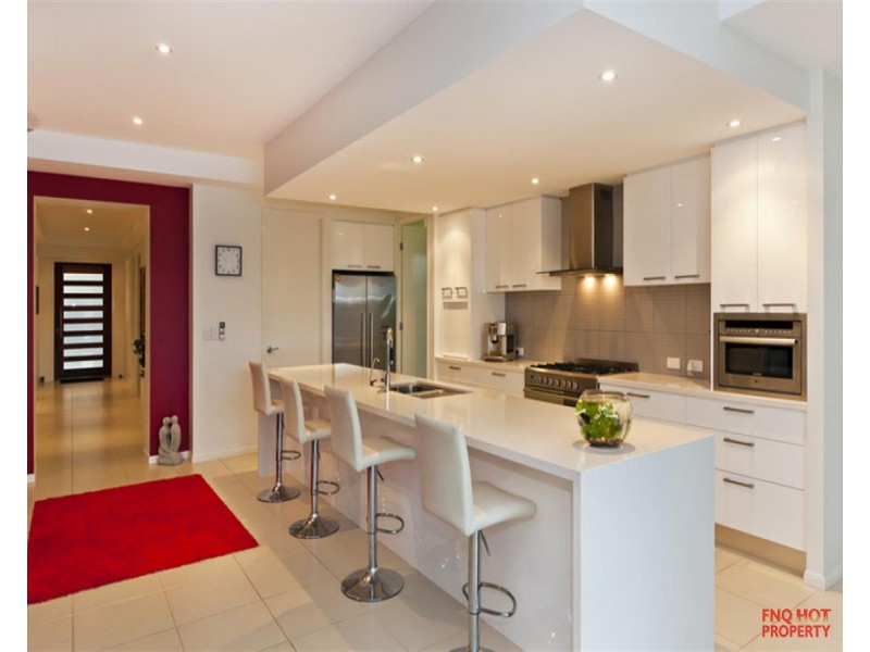 /61 Harbour Drive, Trinity Park QLD 4879