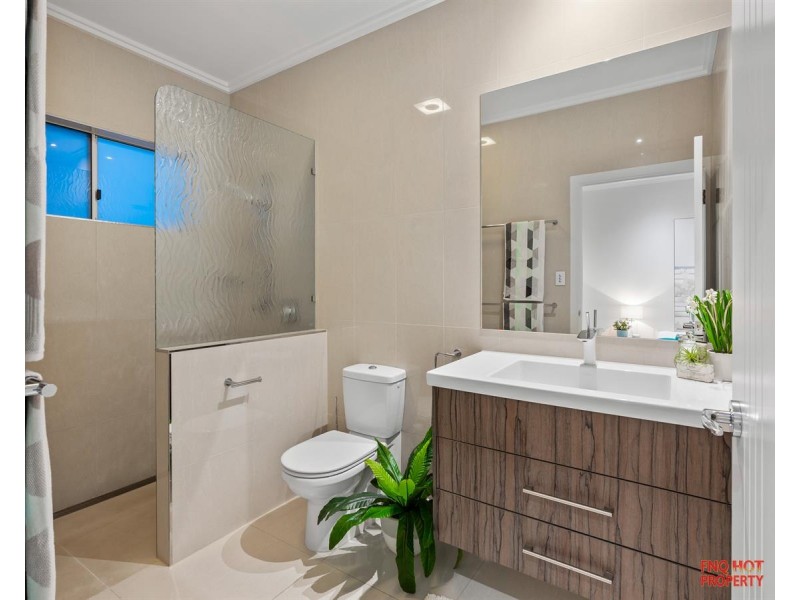 /4 Marina Quay, Trinity Park QLD 4879