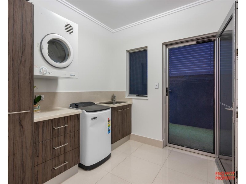 /4 Marina Quay, Trinity Park QLD 4879