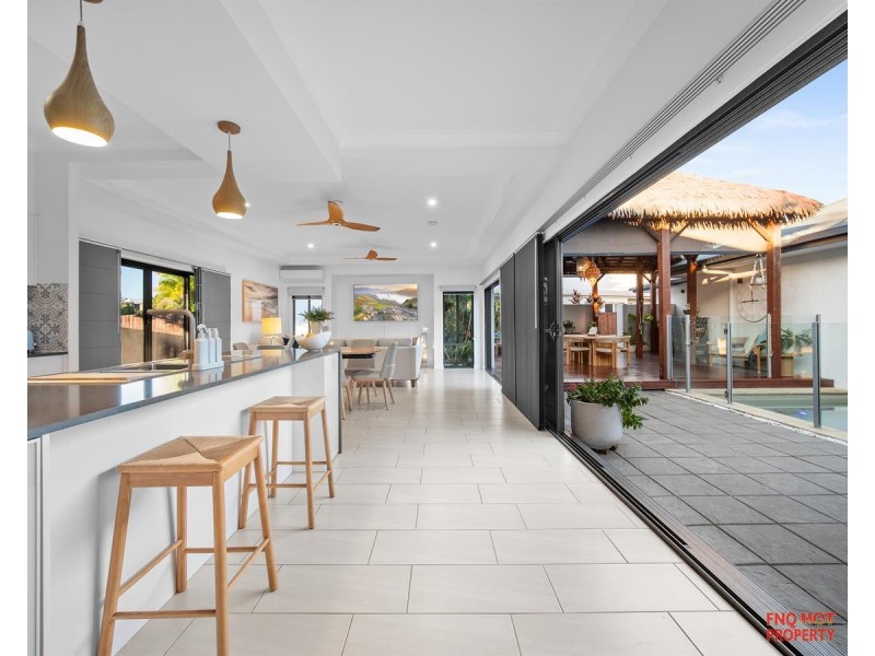 /6 Quest Court, Trinity Park QLD 4879