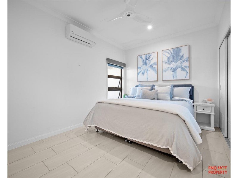 /6 Quest Court, Trinity Park QLD 4879