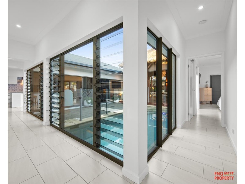 /6 Quest Court, Trinity Park QLD 4879