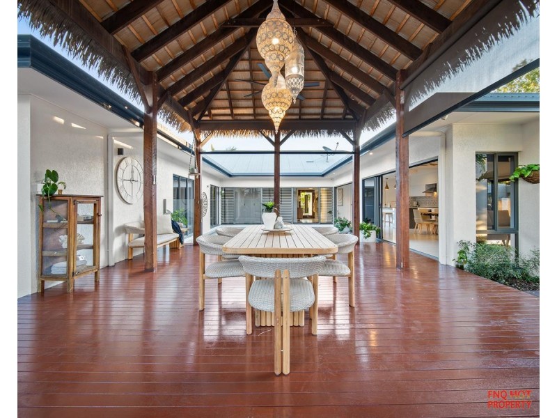 /6 Quest Court, Trinity Park QLD 4879