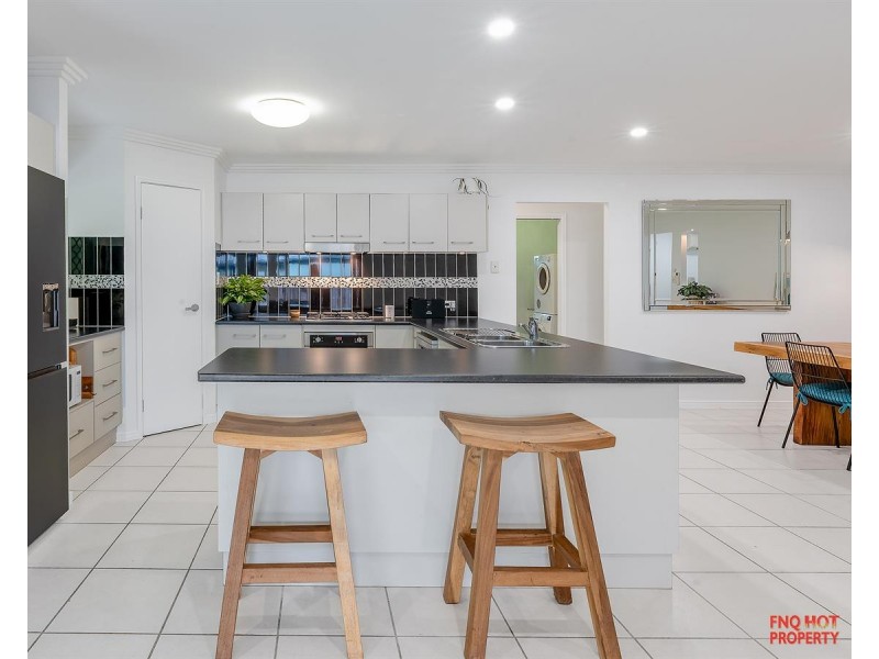 /23 Aurelia Road, Palm Cove QLD 4879