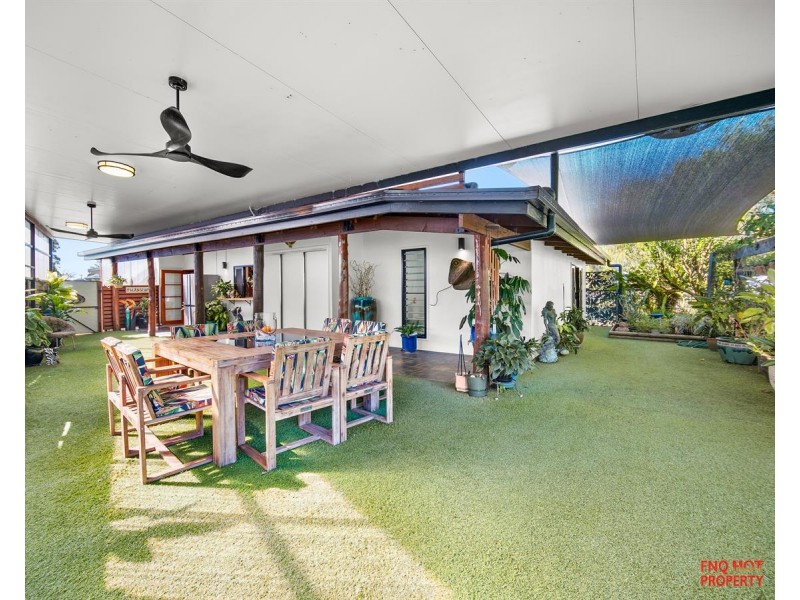 19/2-6 Lake Placid Road, Caravonica QLD 4878