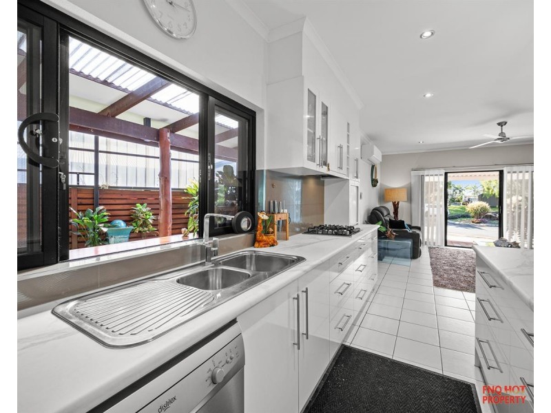 19/2-6 Lake Placid Road, Caravonica QLD 4878