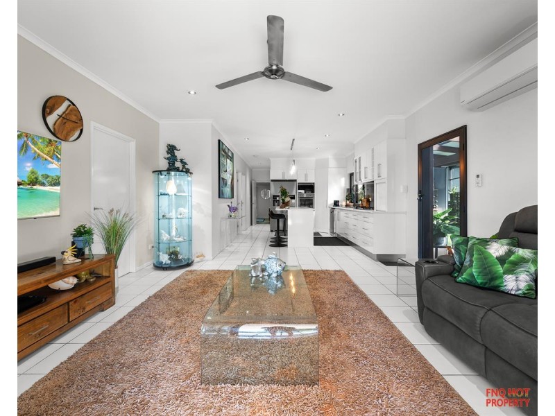19/2-6 Lake Placid Road, Caravonica QLD 4878