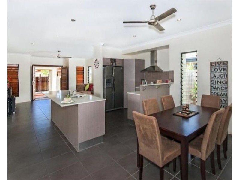 /96 Harbour Drive, Trinity Park QLD 4879