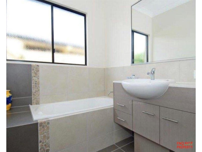 /96 Harbour Drive, Trinity Park QLD 4879