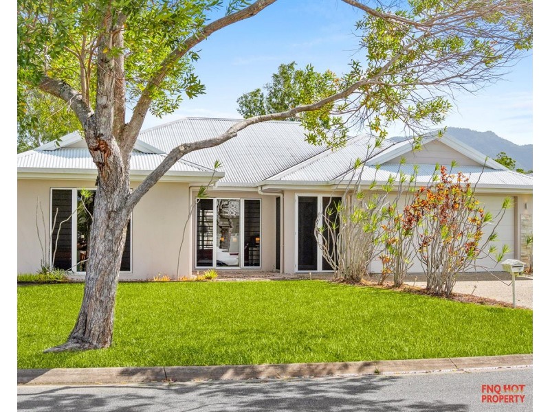 /9 Icefire Quay, Trinity Park QLD 4879