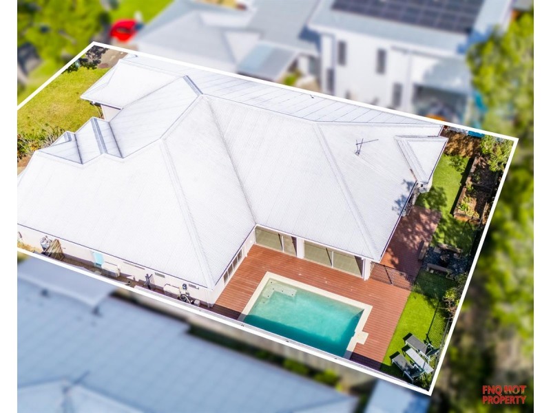 /9 Icefire Quay, Trinity Park QLD 4879
