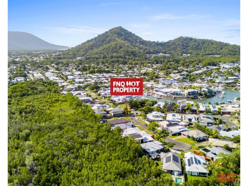 /9 Icefire Quay, Trinity Park QLD 4879
