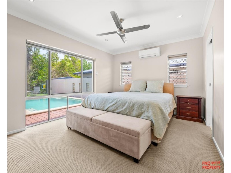 /9 Icefire Quay, Trinity Park QLD 4879