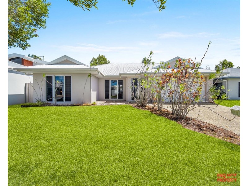 /9 Icefire Quay, Trinity Park QLD 4879