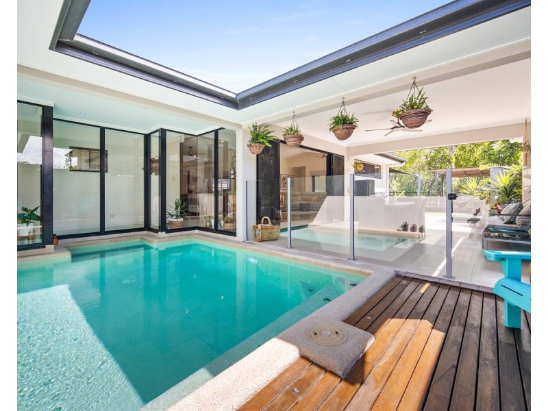 /13 Icefire Quay, Trinity Park QLD 4879