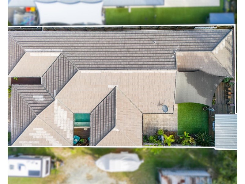/13 Icefire Quay, Trinity Park QLD 4879