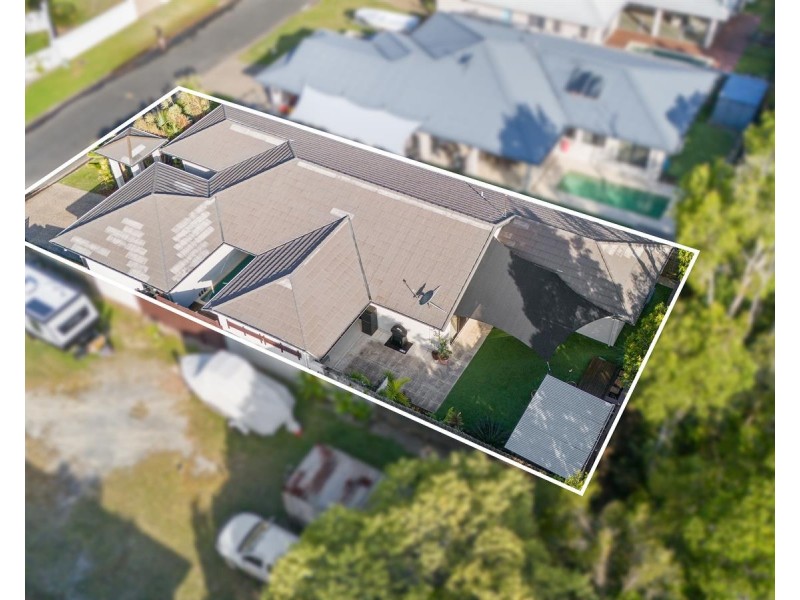 /13 Icefire Quay, Trinity Park QLD 4879