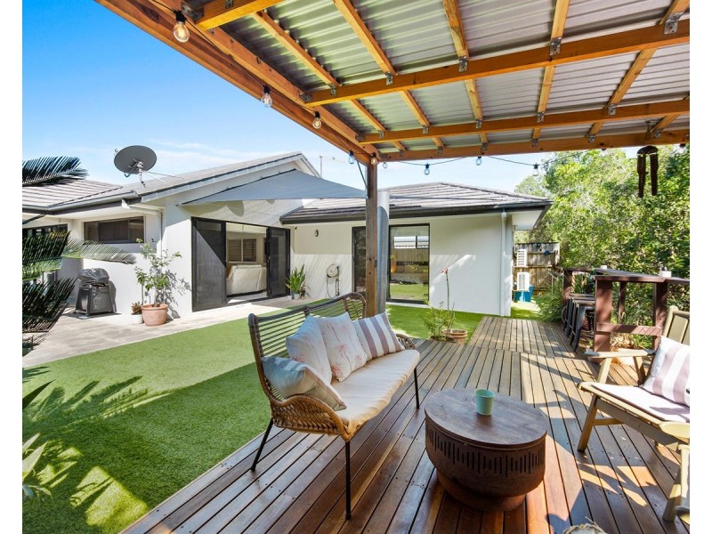 /13 Icefire Quay, Trinity Park QLD 4879