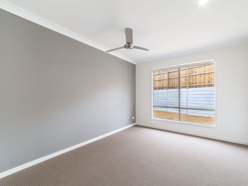 4 Finlayson Street, Spring Mountain QLD 4124