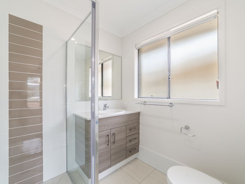 4 Finlayson Street, Spring Mountain QLD 4124