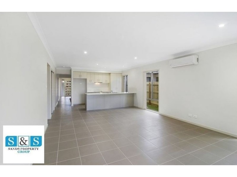 13 Learning Street, Coomera QLD 4209