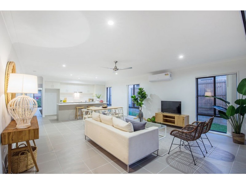 60 Rockford Street, Pimpama QLD 4209