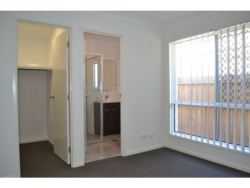 189 McKinnon Drive, Yarrabilba QLD 4207