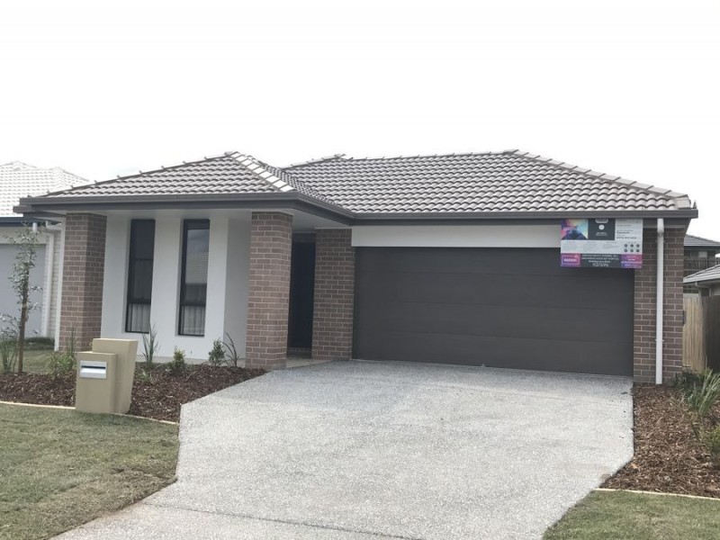 19 Village Boulevarde, Pimpama QLD 4209
