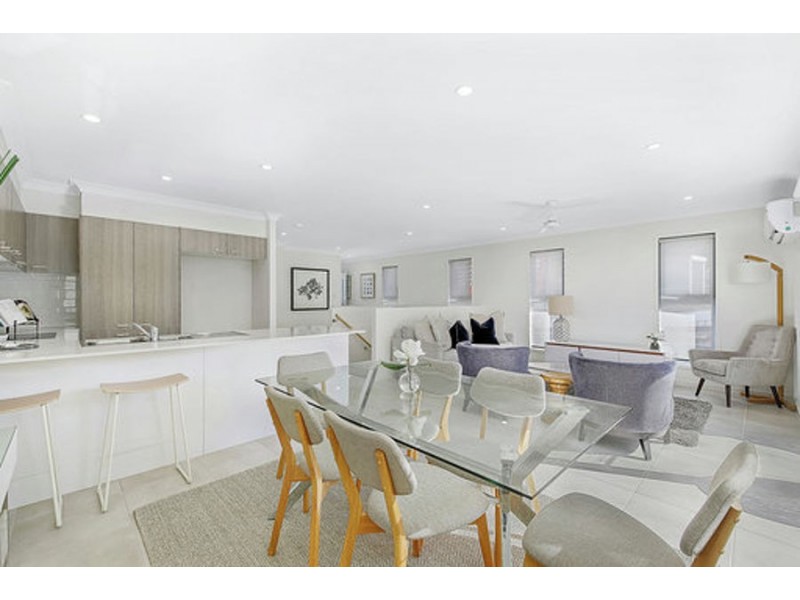 117 Old Coach Road, Upper Coomera QLD 4209