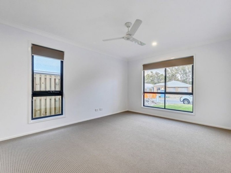 268 Fairbourne Terrace, Pimpama QLD 4209