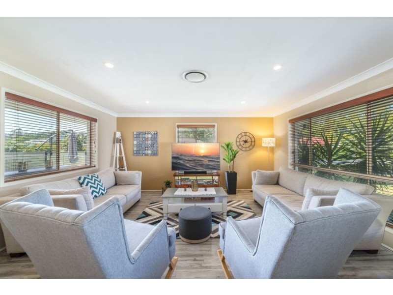 1 Sirec Way, Burleigh Heads QLD 4220