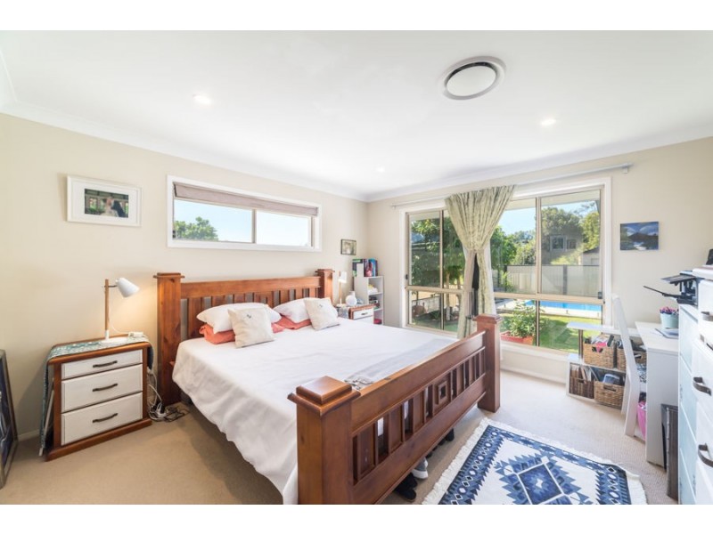 1 Sirec Way, Burleigh Heads QLD 4220