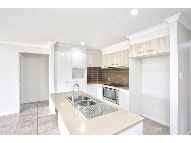 4 Turtle Court, Ningi QLD 4511