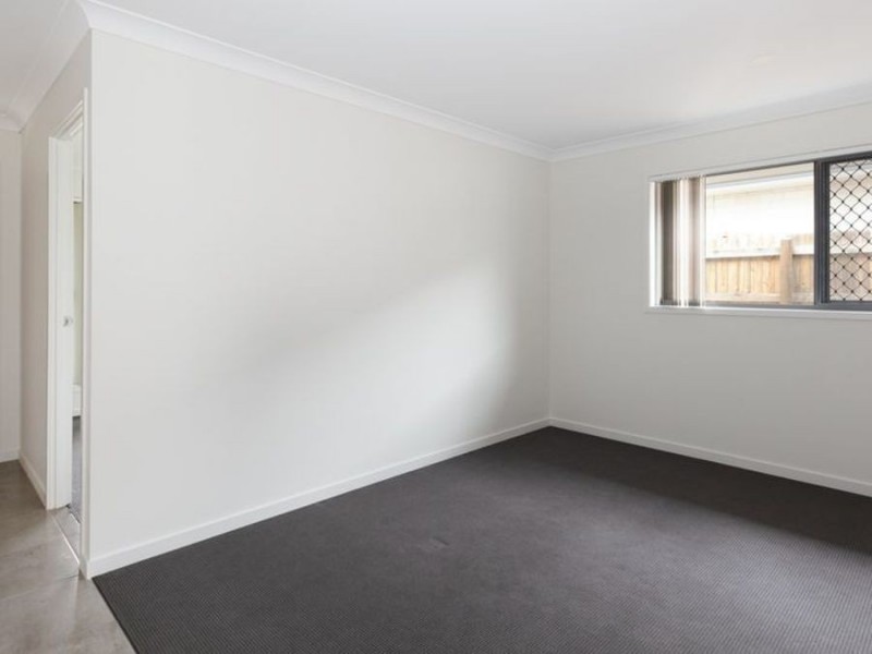 8 Mica Street, Yarrabilba QLD 4207
