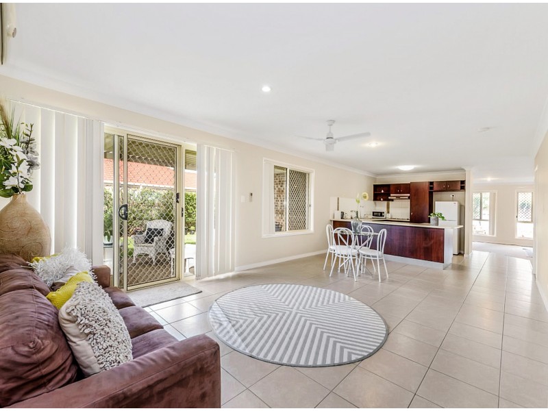 10 Bedivere Dr, Ormeau QLD 4208