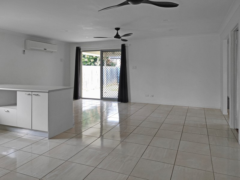 30 Piccadilly St, Bellmere QLD 4510