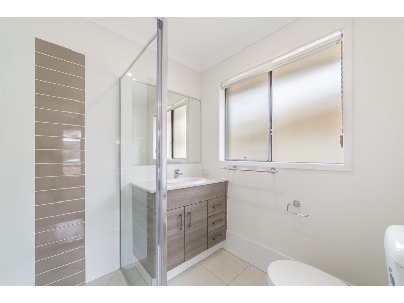 4 Finlayson Street, Spring Mountain QLD 4124