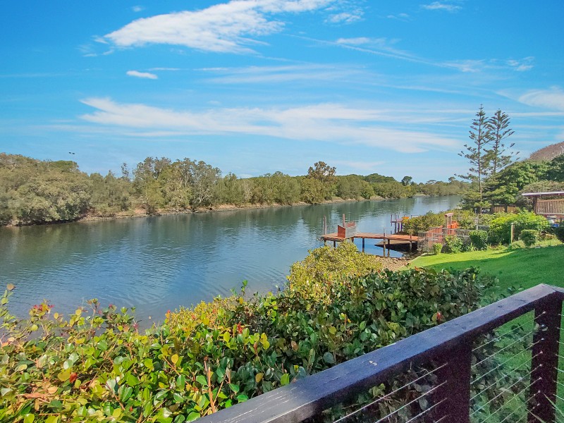 179/215 Cottesloe Dr, Mermaid Waters QLD 4218