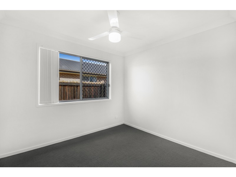 8B Love St, Upper Caboolture QLD 4510