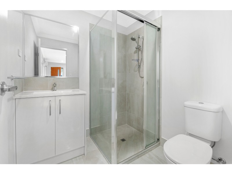 8B Love St, Upper Caboolture QLD 4510