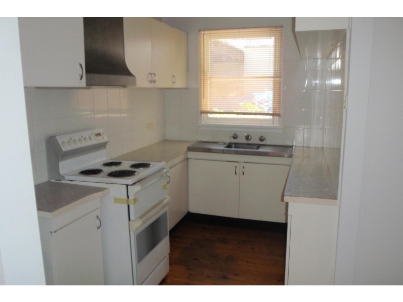 18 Welcome Street, Woy Woy NSW 2256