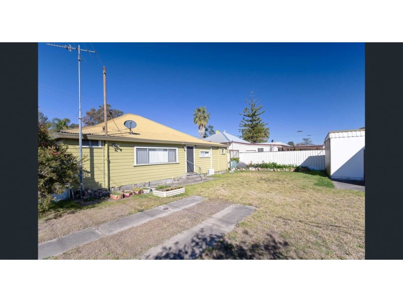 4 Ferguson Street, Cessnock NSW 2325