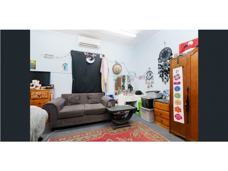16 Cumberland Street, Cessnock NSW 2325