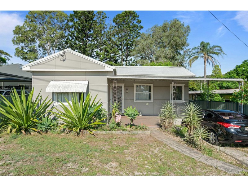 18 Welcome Street, Woy Woy NSW 2256