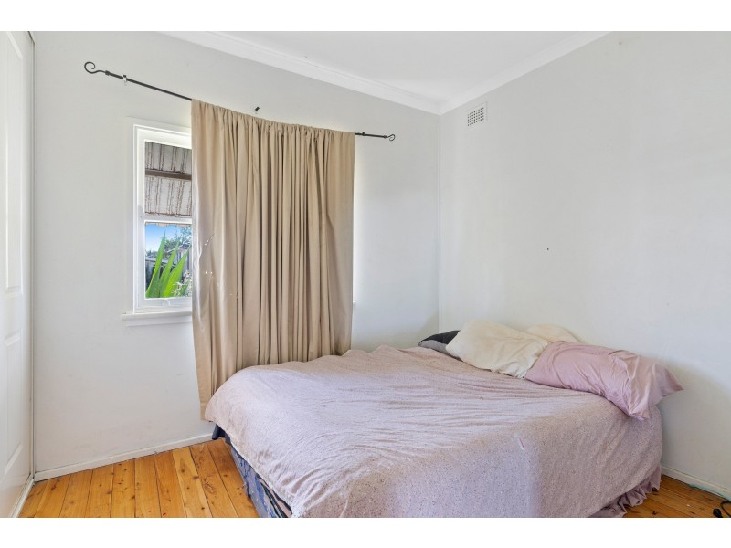 18 Welcome Street, Woy Woy NSW 2256