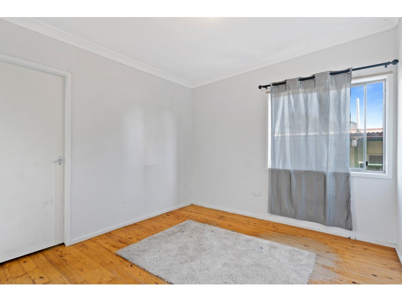 18 Welcome Street, Woy Woy NSW 2256